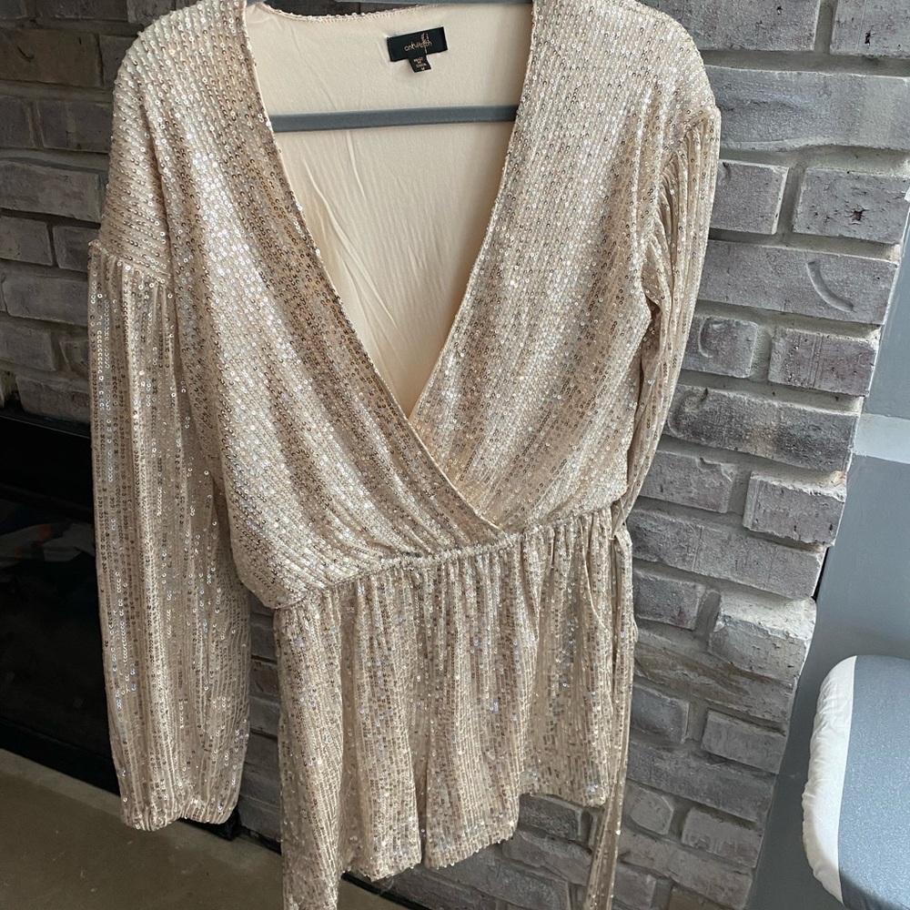 Champagne gold sequence romper never worn